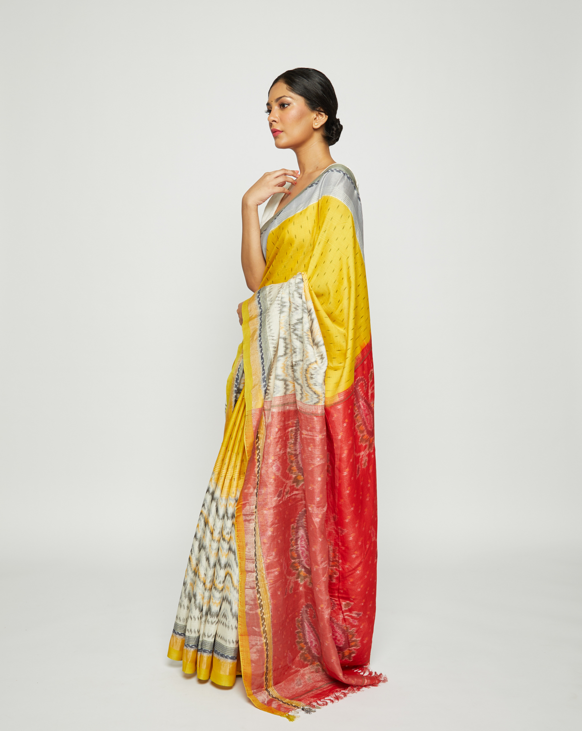 Haridrābhaḥ Handwoven Ikat Eri Silk Saree