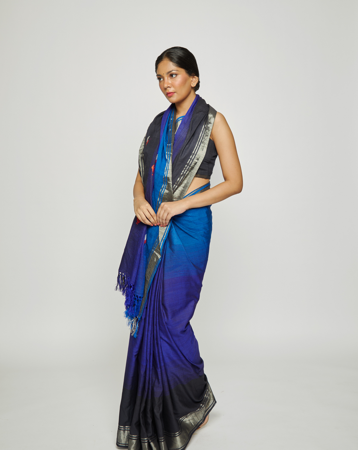 VARUNI Eri Silk Saree